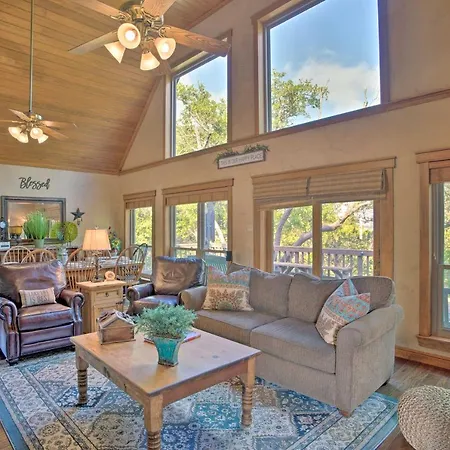 Lakefront Living Private Dock, Deck, And Game Room!